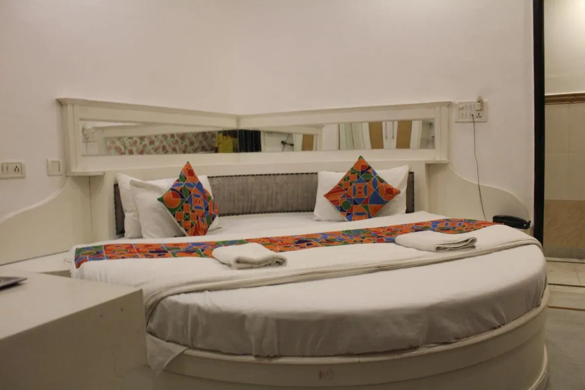 Image 1 of Hindustan By Backpackers Heaven Near Connaugt Place