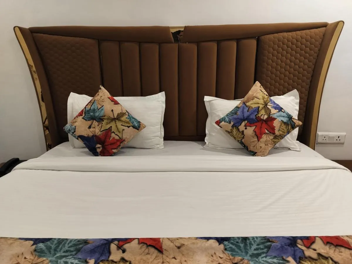 Image 1 of Hotel 21 Milestone NH8 by Farmhouse INN Near IGI Airport Delhi