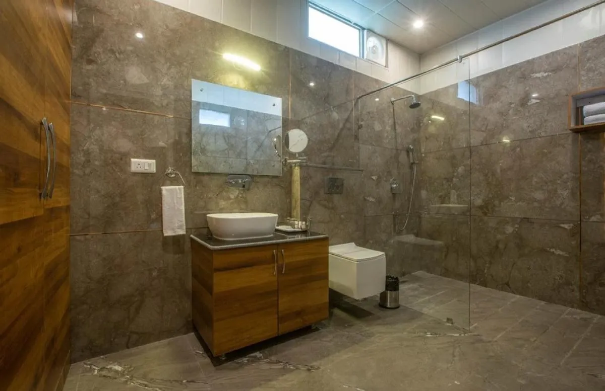 Image 2 of Hotel Aerostay Delhi Airport