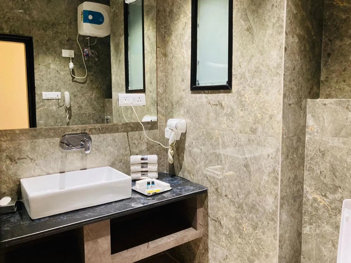 Image 1 of Hotel Aman Palace