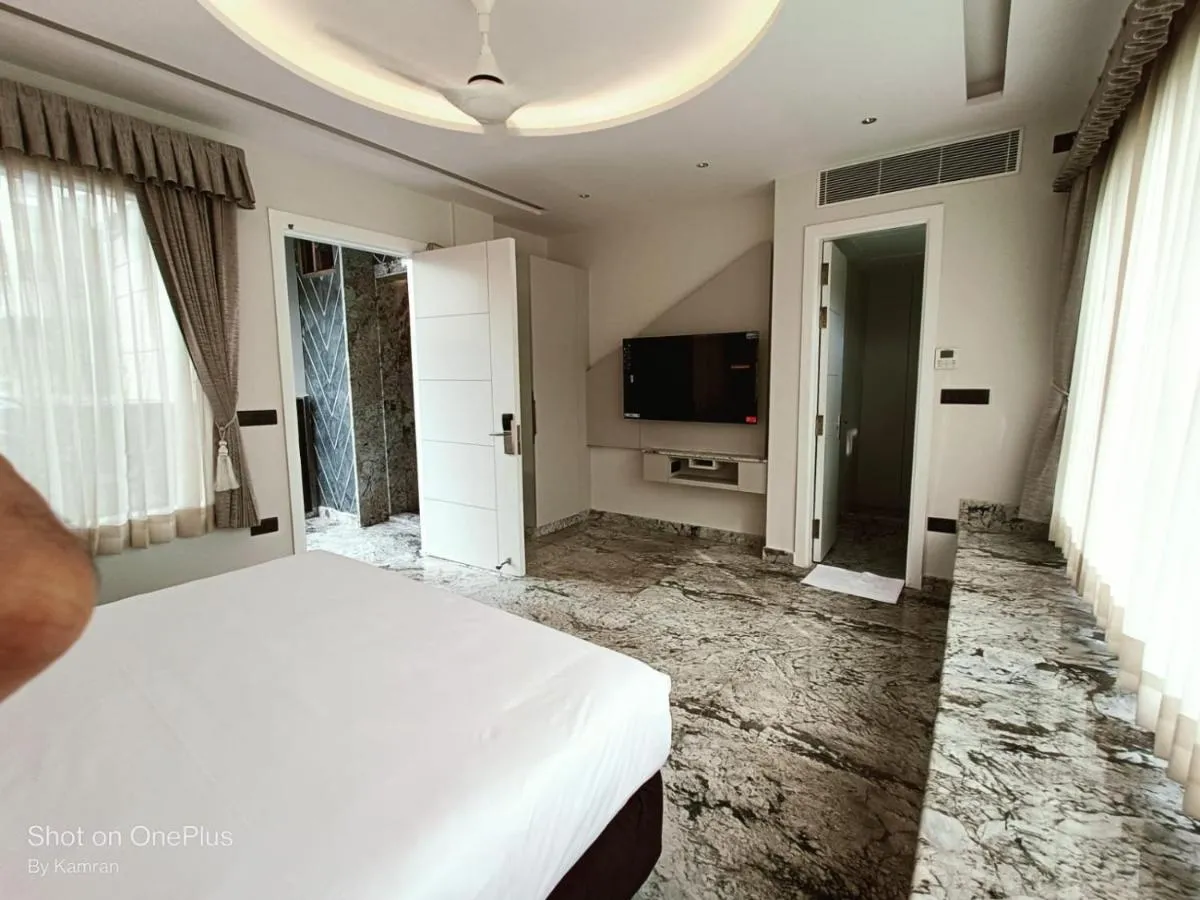 Image 2 of Hotel Aman Palace