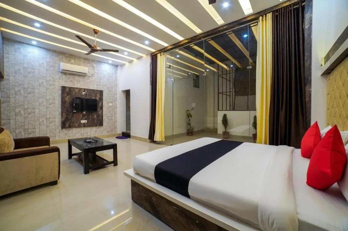 Image 1 of Hotel Anand Inn- Near IGI Airport