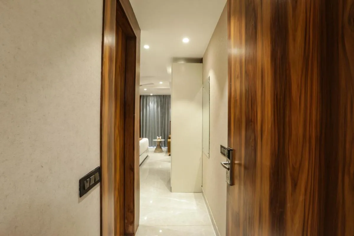 Image 1 of Hotel Aroma Suites Near Delhi Airport