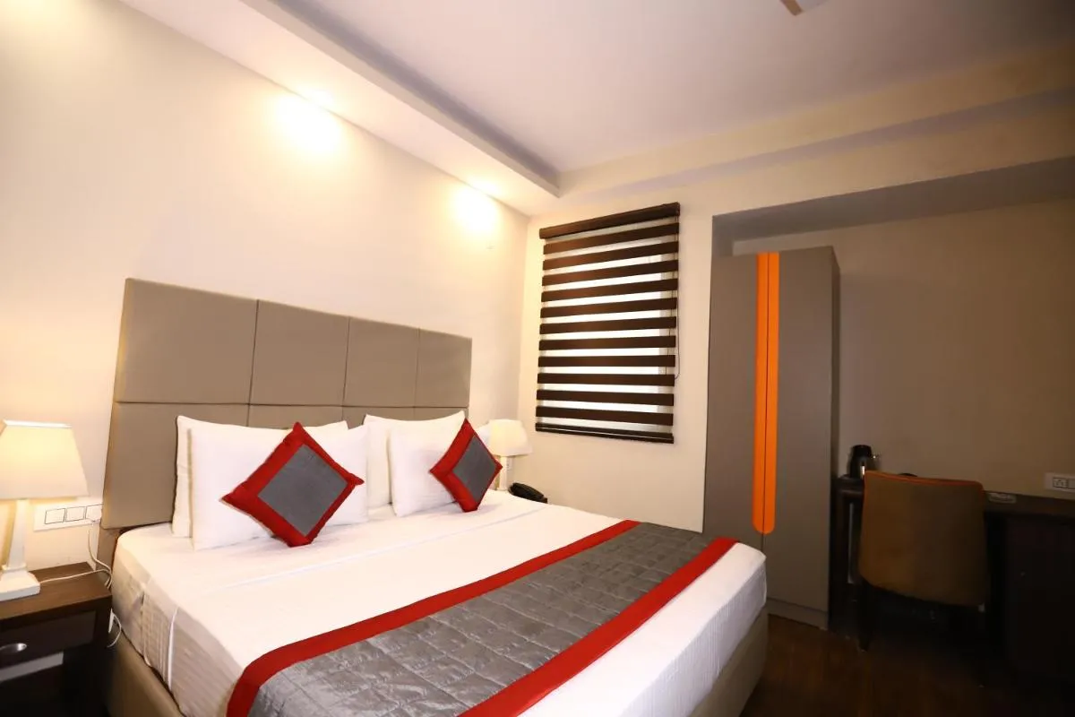 Image 1 of Hotel Azulo Inn Bhikaji Cama Place Delhi – Couple Friendly Local IDs Accepted