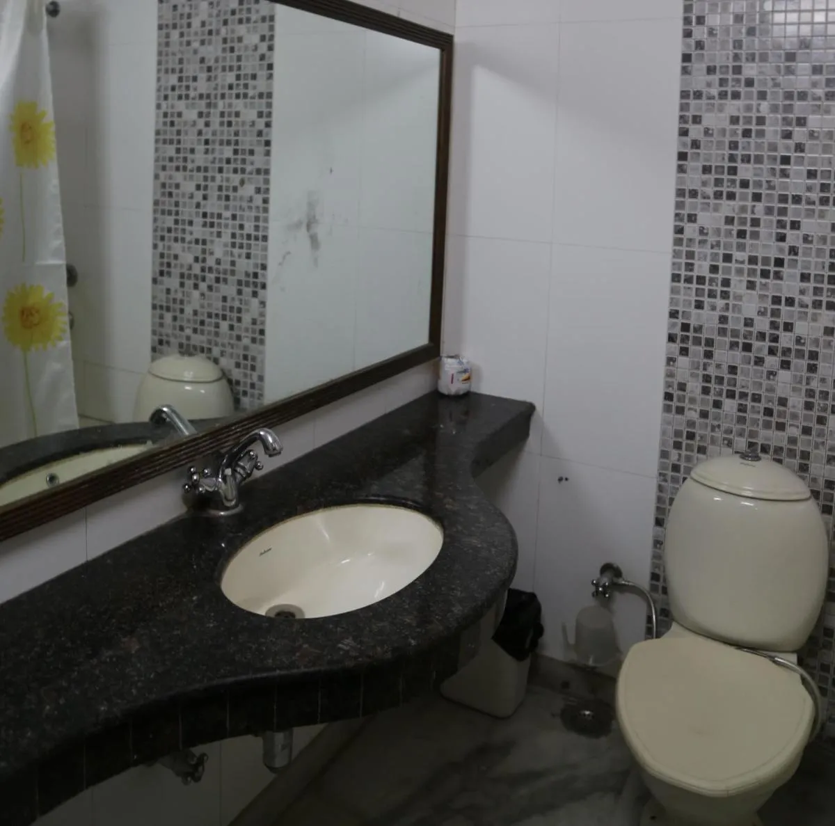 Image 2 of Hotel Blue Bell – Karol Bagh New Delhi