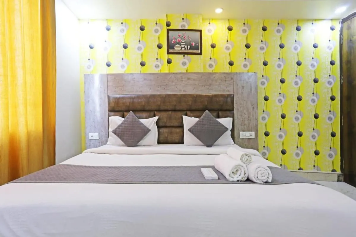 Image 1 of Hotel Broadway Near Delhi Airport