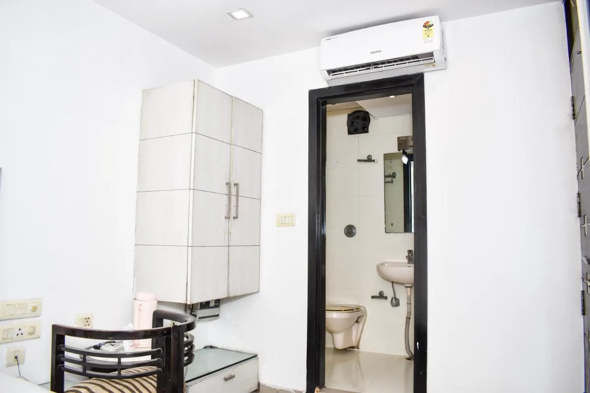 Image 3 of Hotel Chanchal Continental