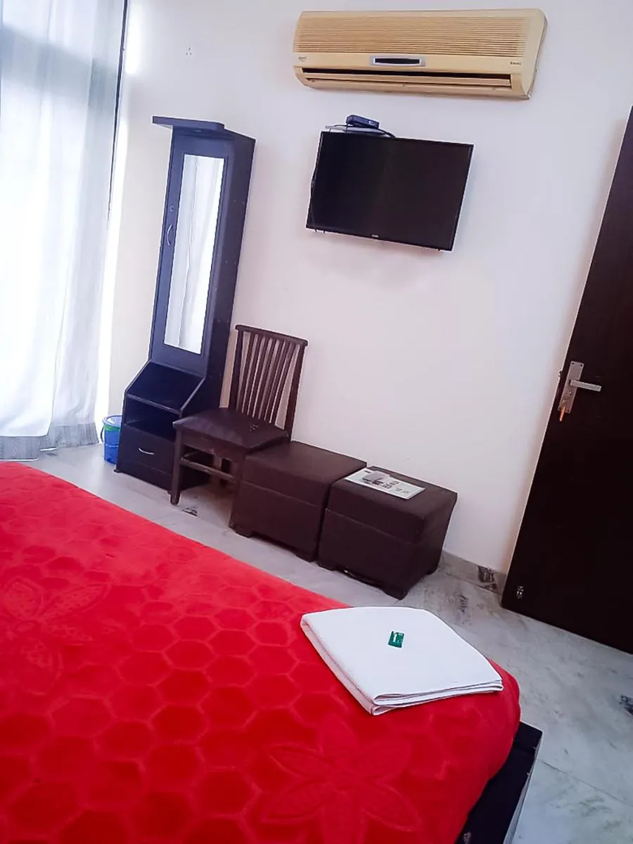 Image 4 of Hotel Chittaranjan Park