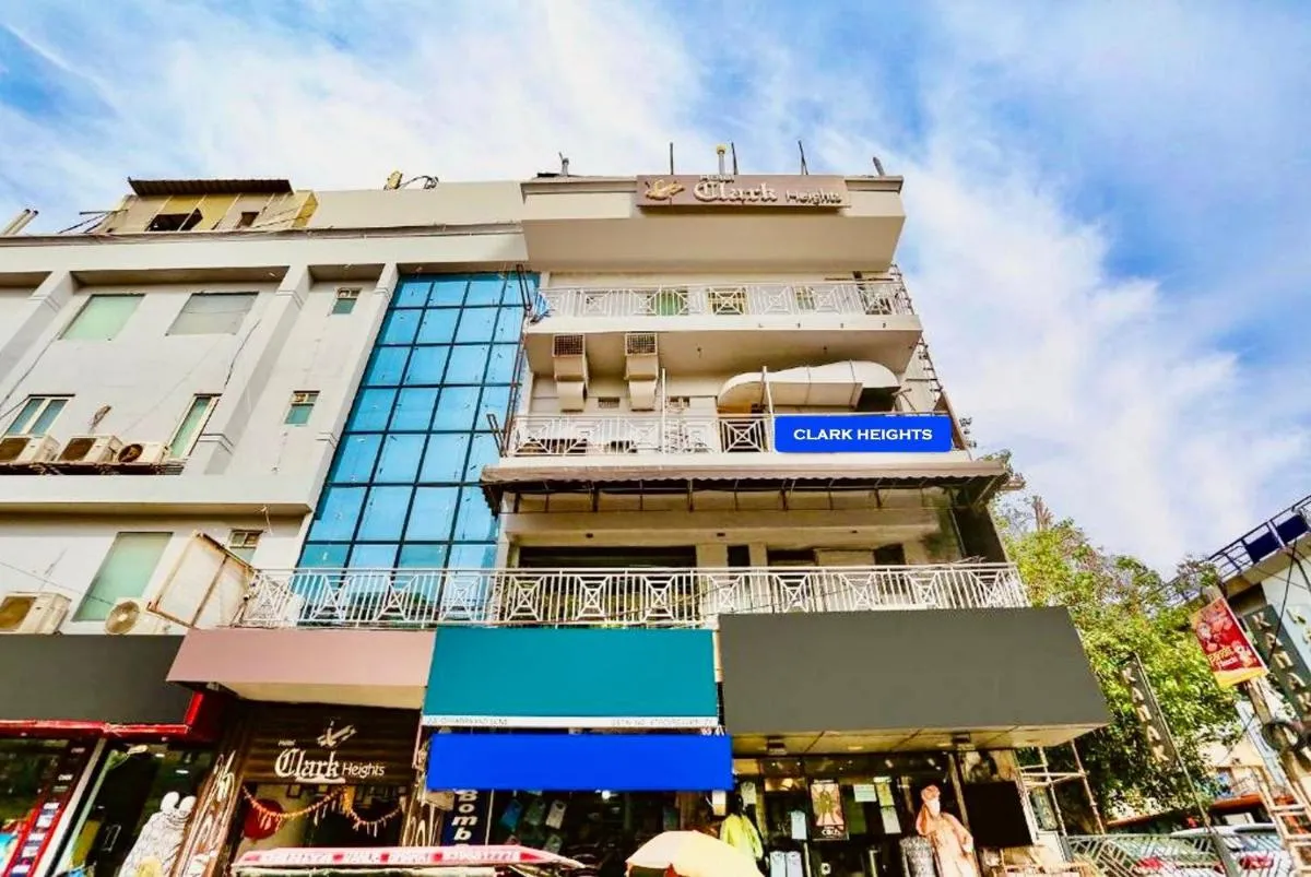 Image 4 of Hotel Clark Height