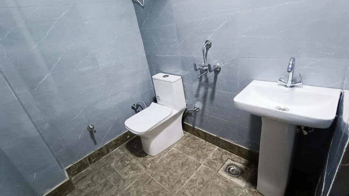 Image 2 of Hotel Corner View