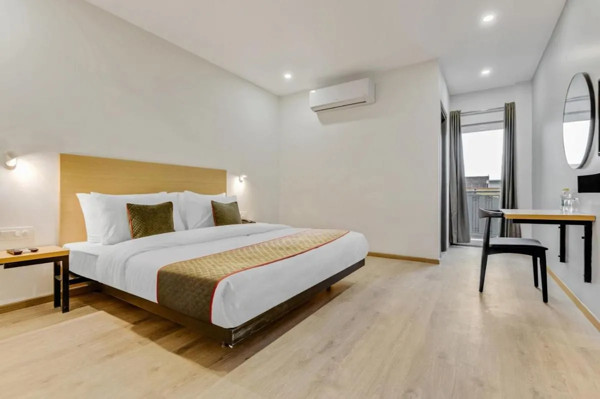 Image 1 of Hotel Cozy Cave Near Delhi Airport