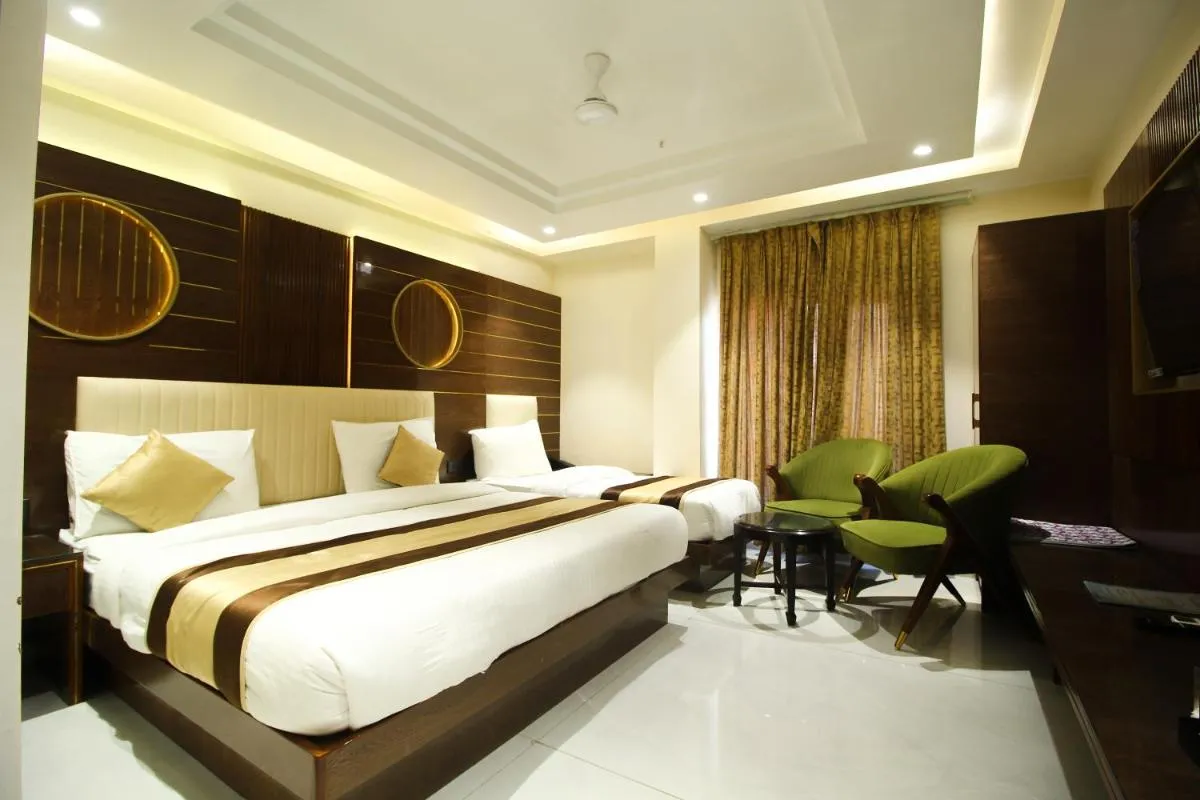 Image 1 of Hotel Grand Plaza in City Centre – At New Delhi Railway Station