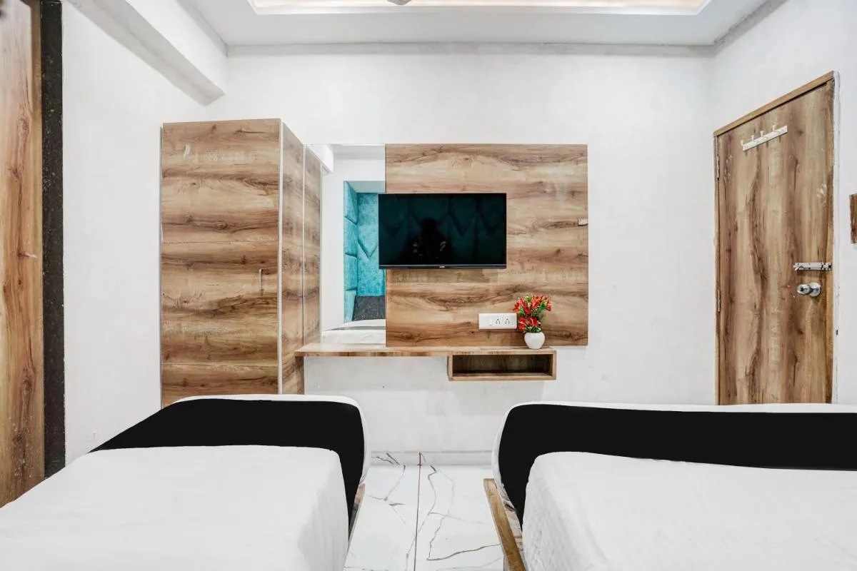 Image 6 of Hotel Grand Safron Suite