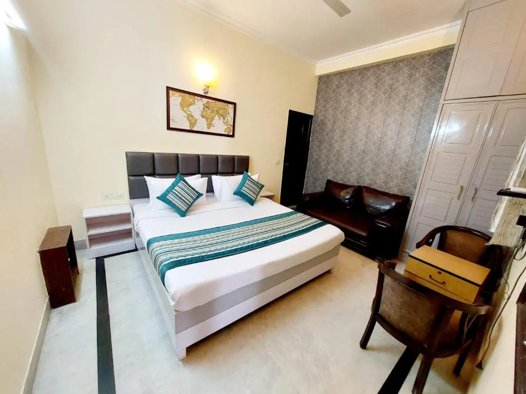 Image of Hotel Khusbu Residency, Green Park Market, Couple Friendly
