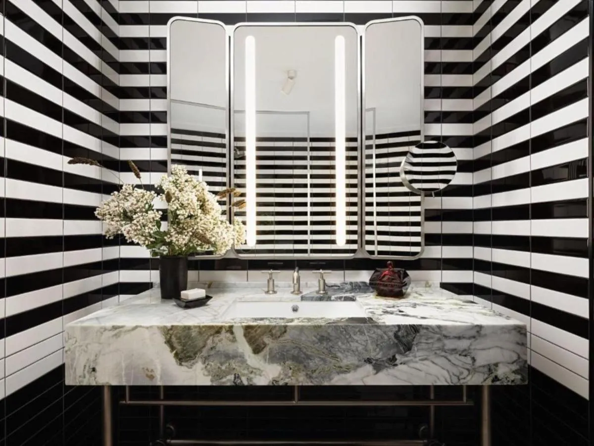 Image 2 of Hotel Krone Plaza Near IGI Airport Delhi