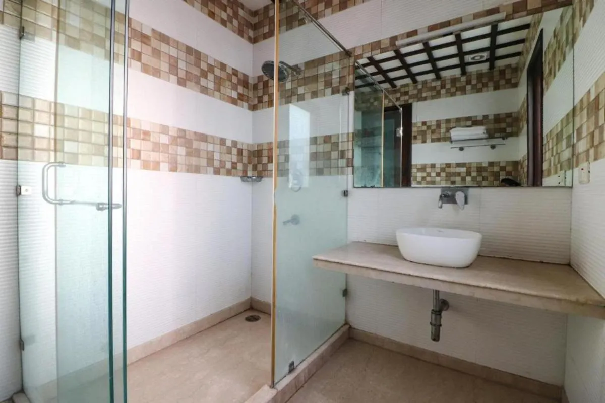 Image 2 of Hotel Lavish Inn By Qotel Rajouri Garden New Delhi