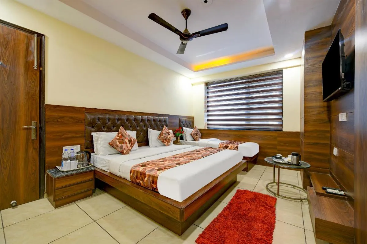 Image 6 of Hotel Le Grand – Walk-in from RK Ashram Metro Station