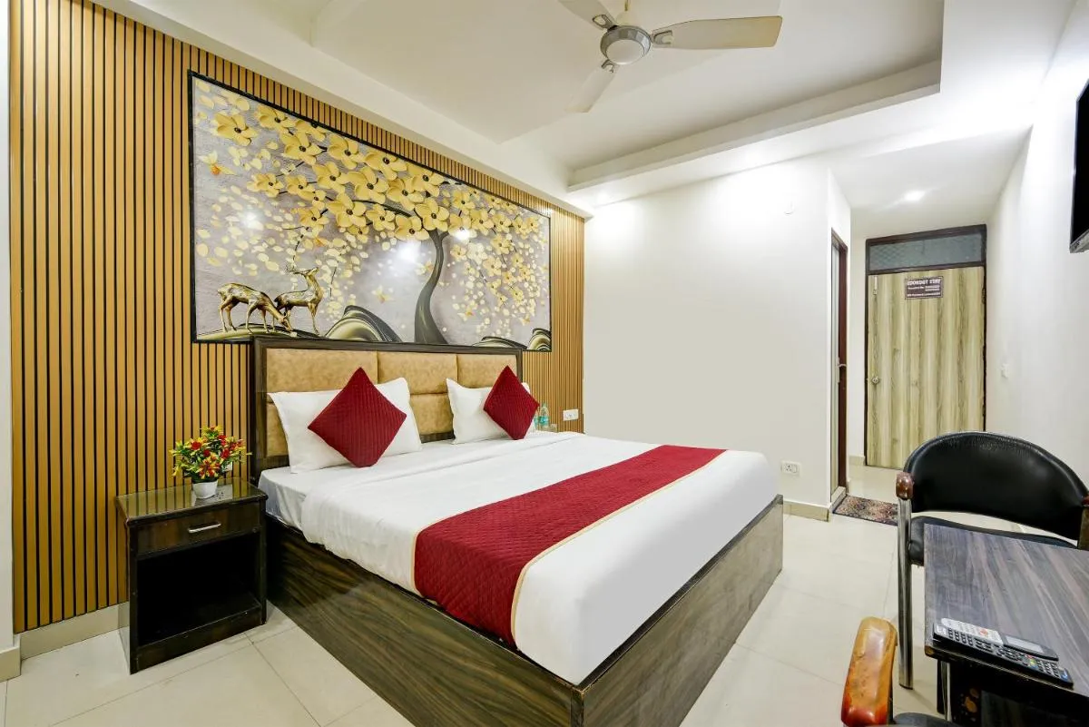 Image 1 of Hotel Lookout Stay Delhi IGI Airport