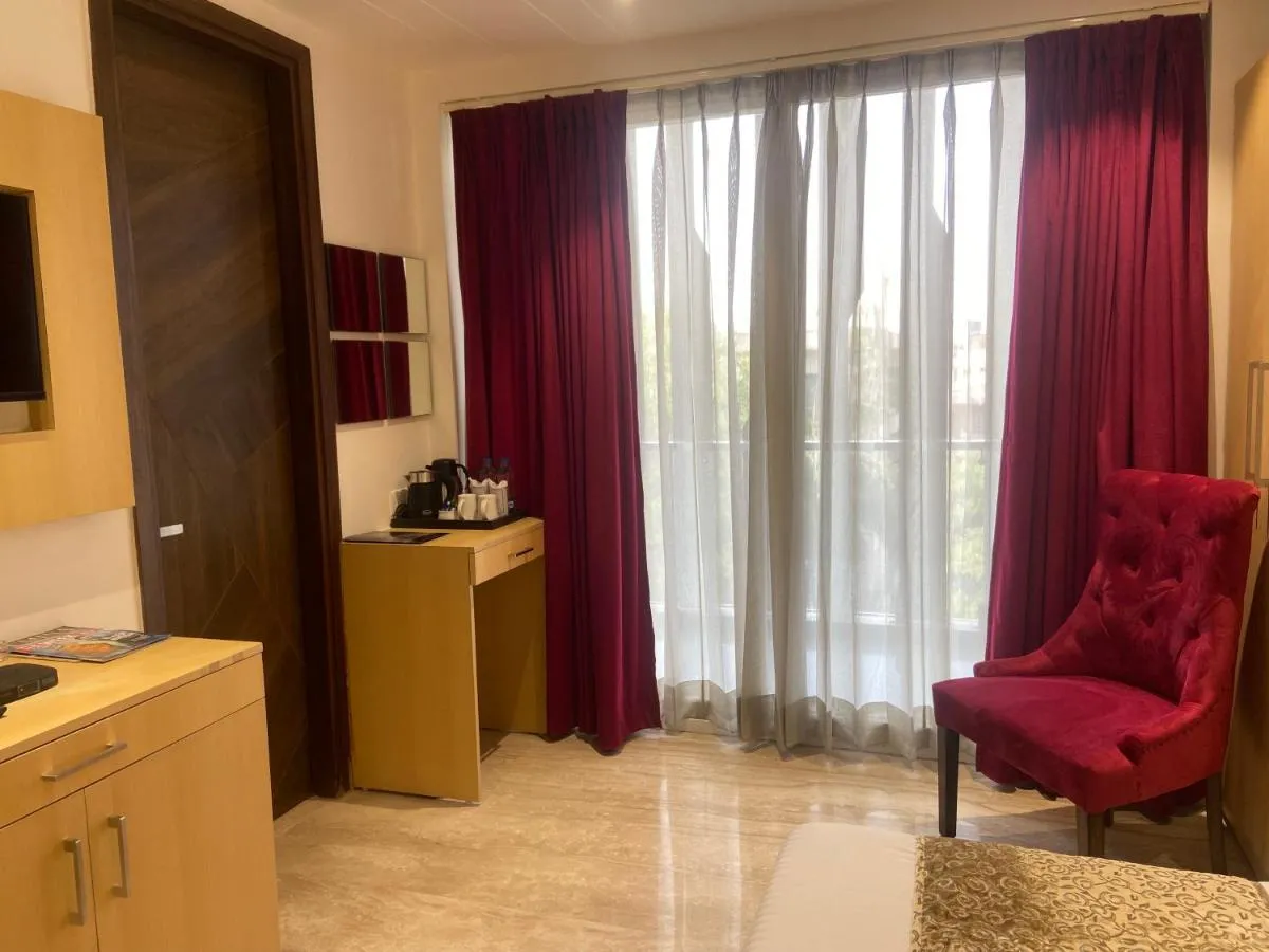 Image 3 of Hotel Malbork Inn Rajouri Garden Delhi – Couple Friendly Local IDs Accepted