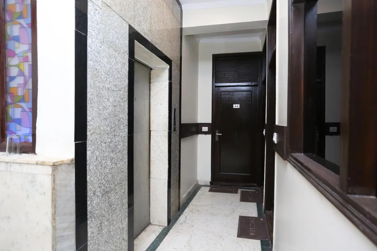 Image 3 of Hotel O Delhi Continental