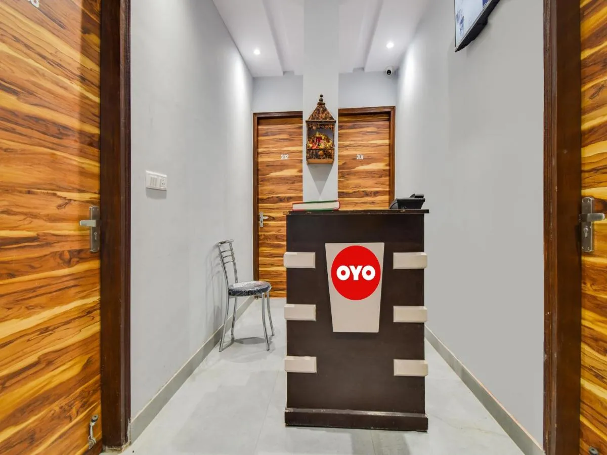 Image 2 of Hotel O Iris Lite