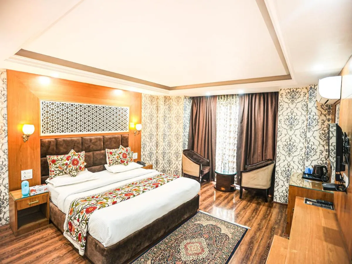 Image 4 of Hotel PLAZA STAY NEAR IGI