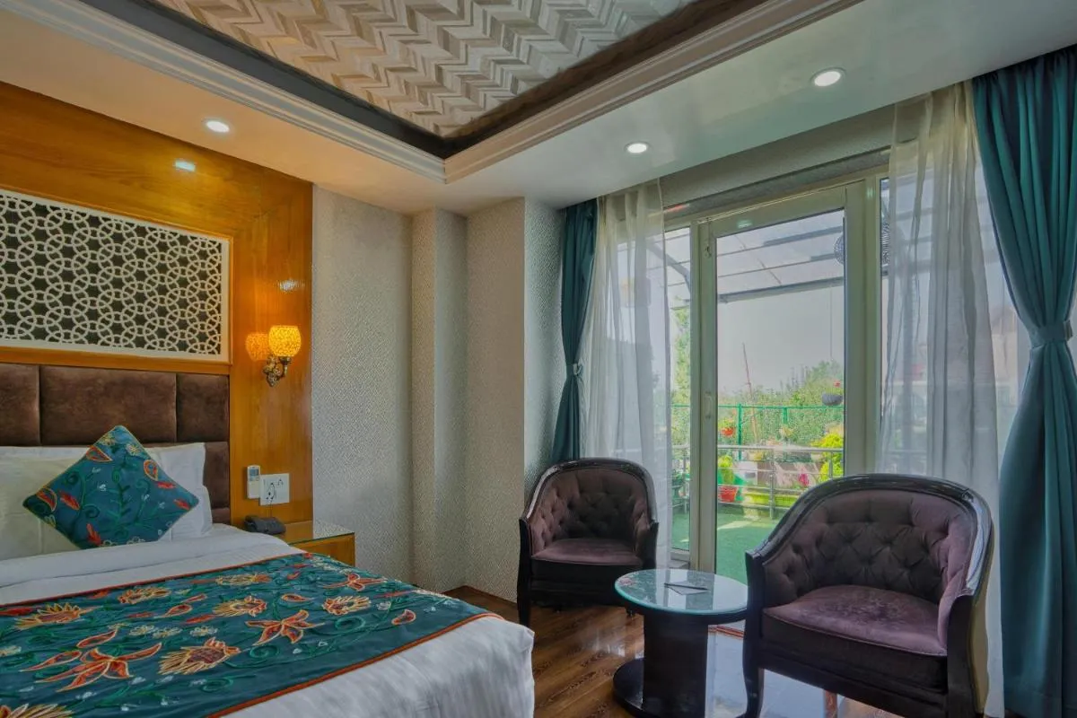 Image 6 of Hotel PLAZA STAY NEAR IGI