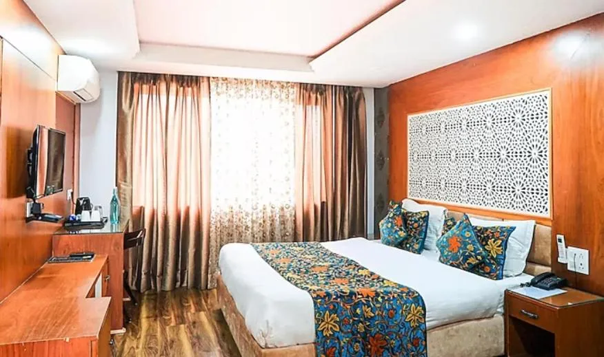 Image 2 of Hotel PLAZA STAY NEAR IGI