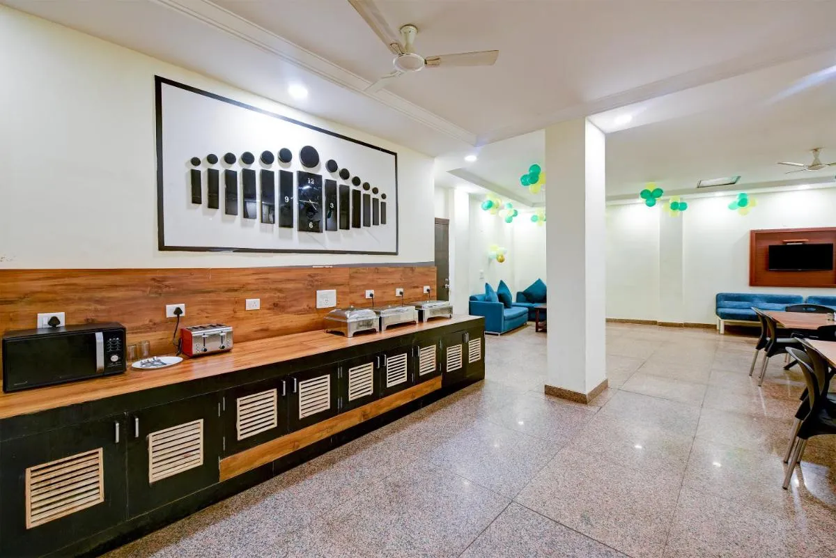 Image 3 of Hotel Palm Suites A Family Hotel Near Terminal 3