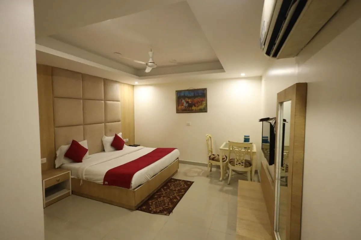 Image 6 of Hotel Paramont Inn Airport New Delhi
