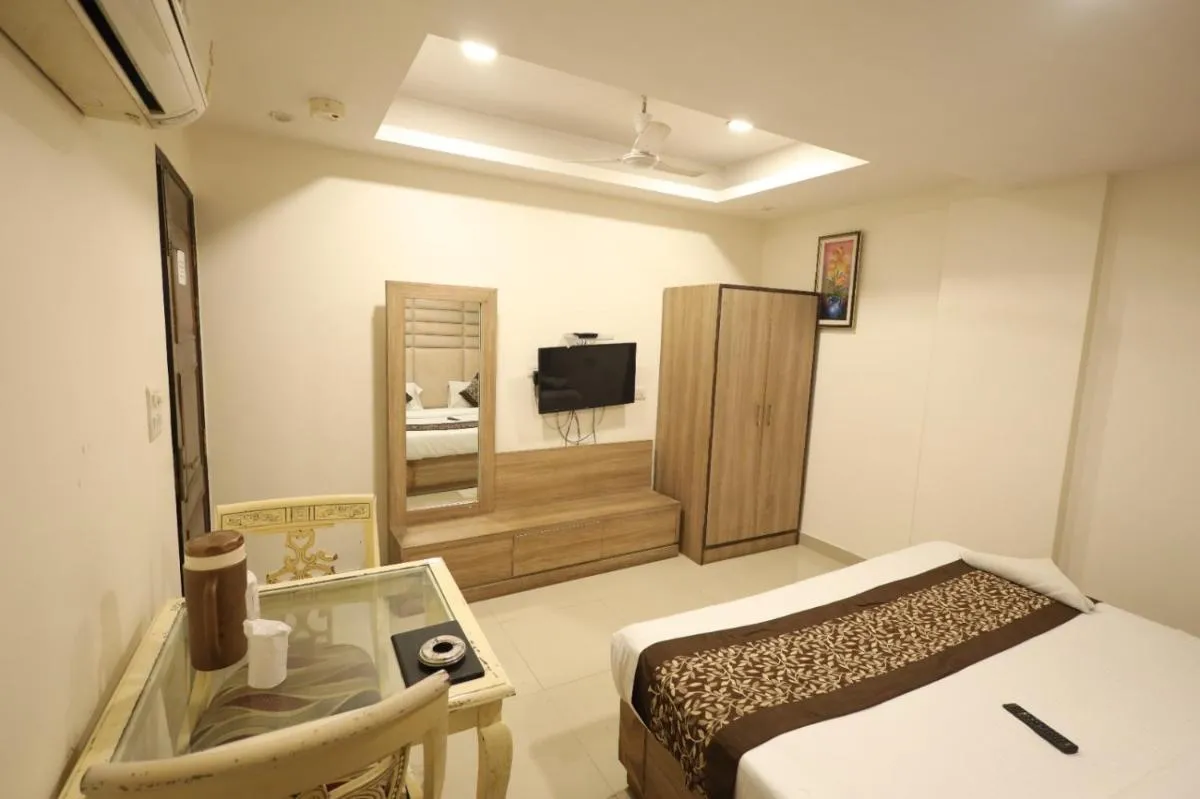 Image 2 of Hotel Paramont Inn Airport New Delhi