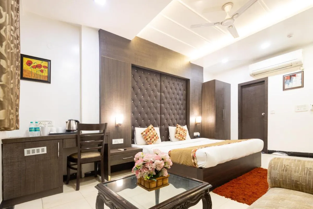 Image 2 of Hotel Red Castle – Karol Bagh – Where luxury meets comfort
