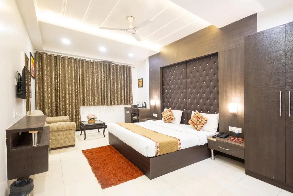 Image of Hotel Red Castle – Karol Bagh – Where luxury meets comfort