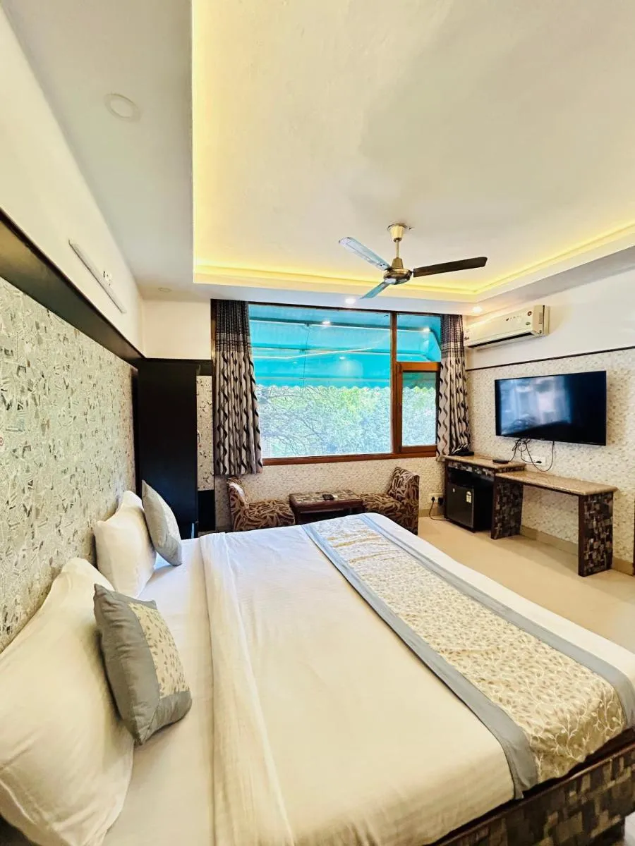 Image 1 of Hotel Satwah Home Stay Just 10 Minute Away Form Nizamuddin Railway Station