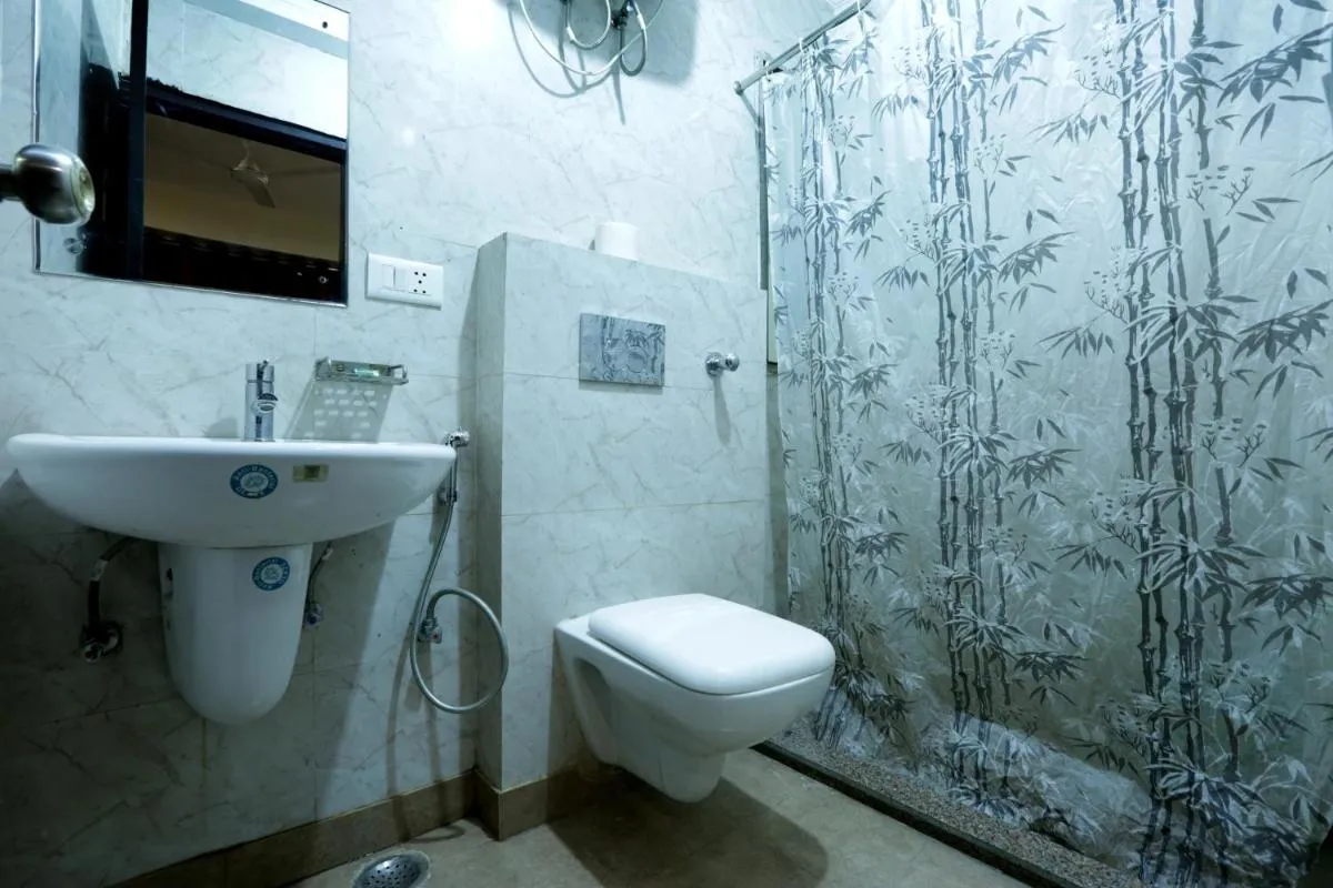 Image 2 of Hotel Sky Plaza At Delhi Airport