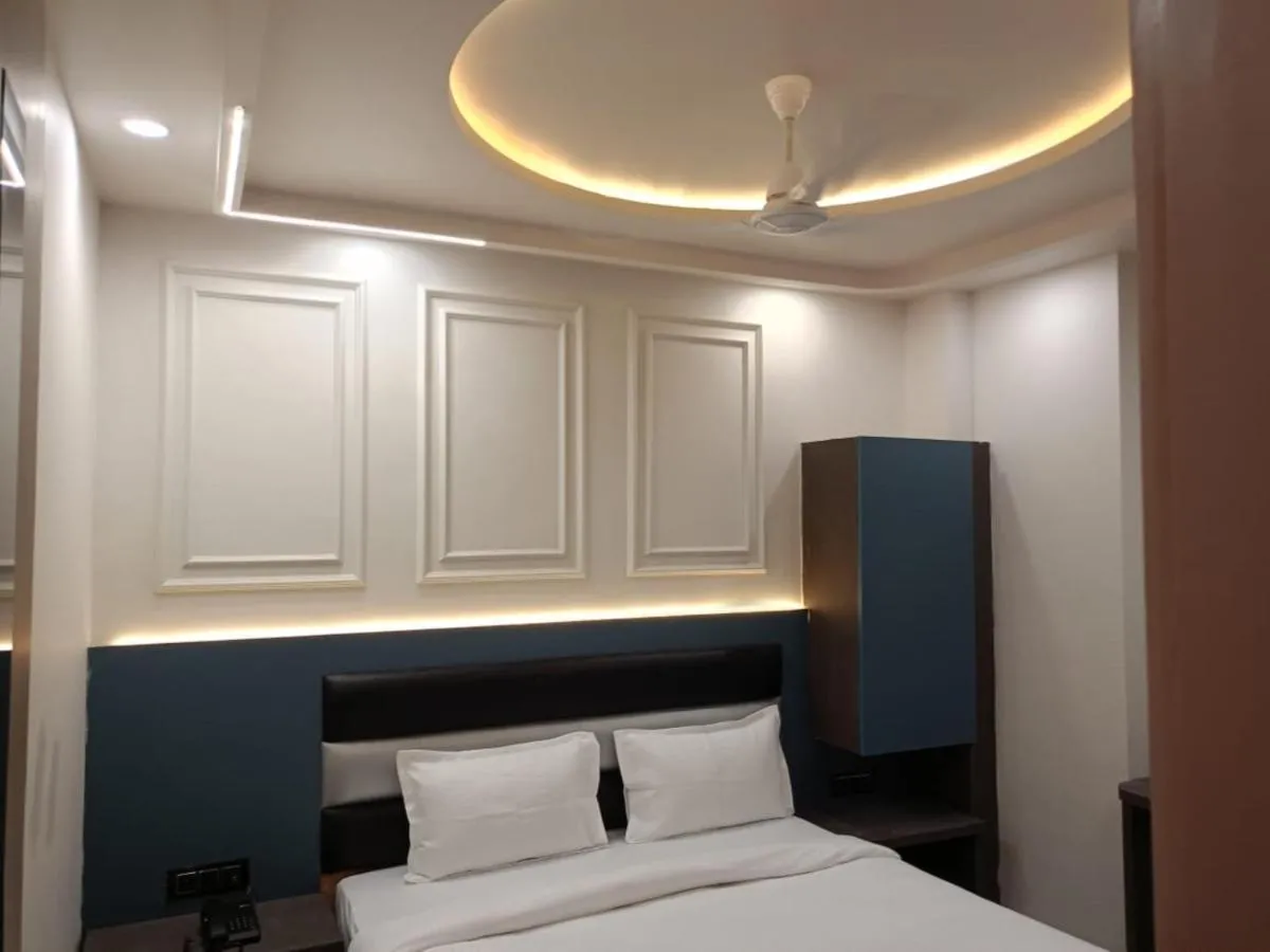Image 1 of Hotel The C G Villa Just a Minute Away From New Delhi Railway Station and Connaught place