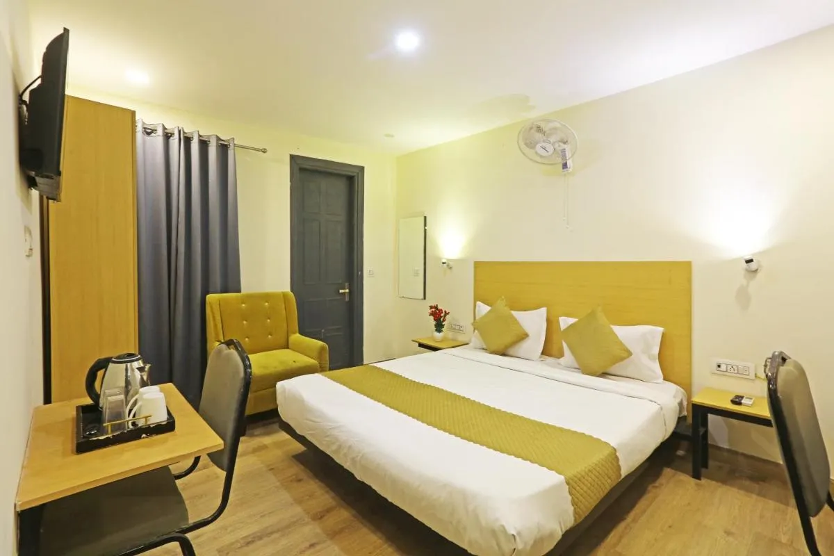 Image 3 of Hotel Twamev residency Uttam Nagar couple friendly