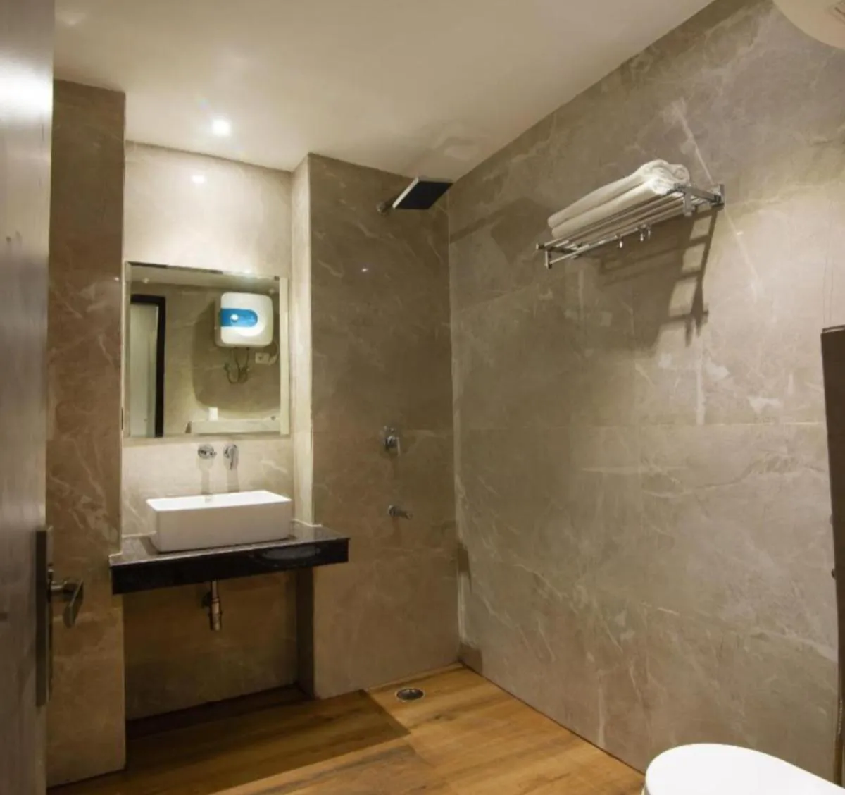 Image 2 of Hotel Vasudha inn -Near Delhi Airport