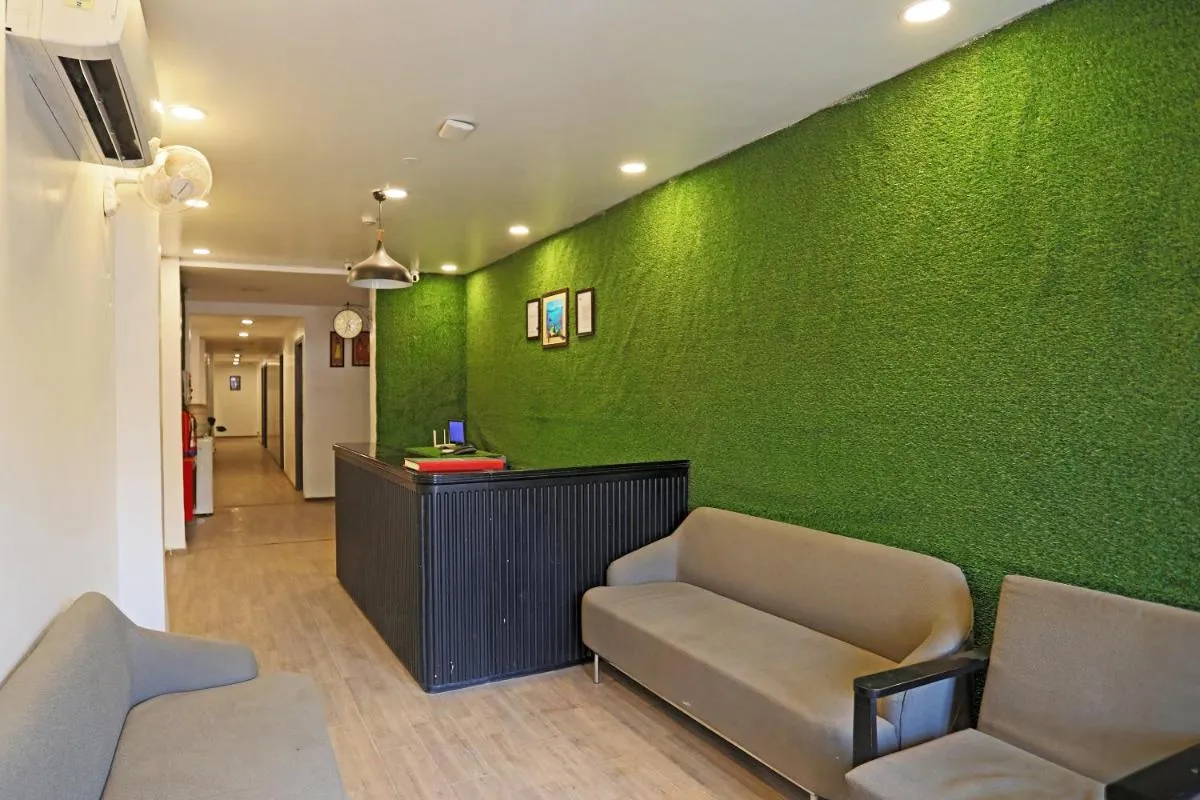 Image 3 of Hotel Yellow Chilli Britannia Chowk- Couple Friendly Local ID Accepted