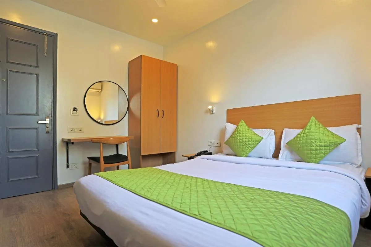 Image 1 of Hotel Yellow Chilli Britannia Chowk- Couple Friendly Local ID Accepted