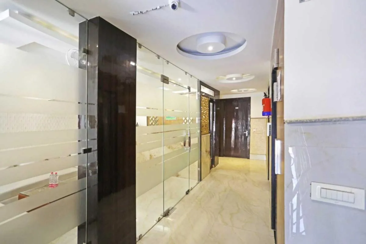 Image 2 of Iconic Hotel Near Delhi Airport