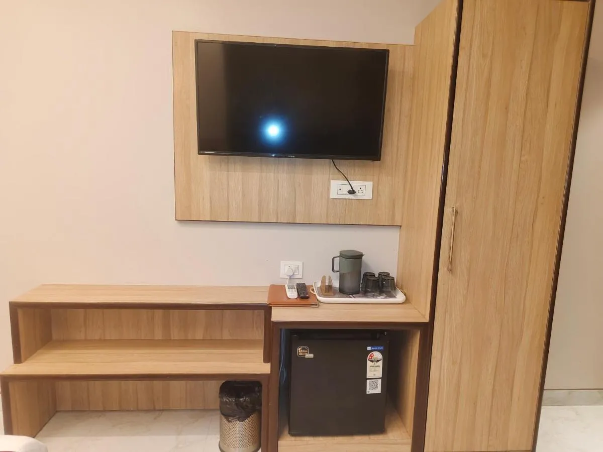 Image 1 of International 66 Hotel