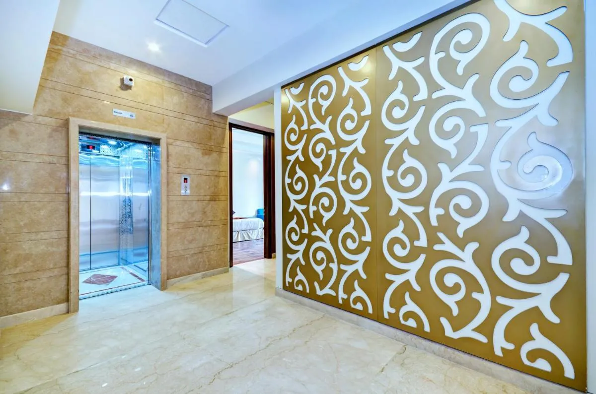 Image 2 of La Sagrita