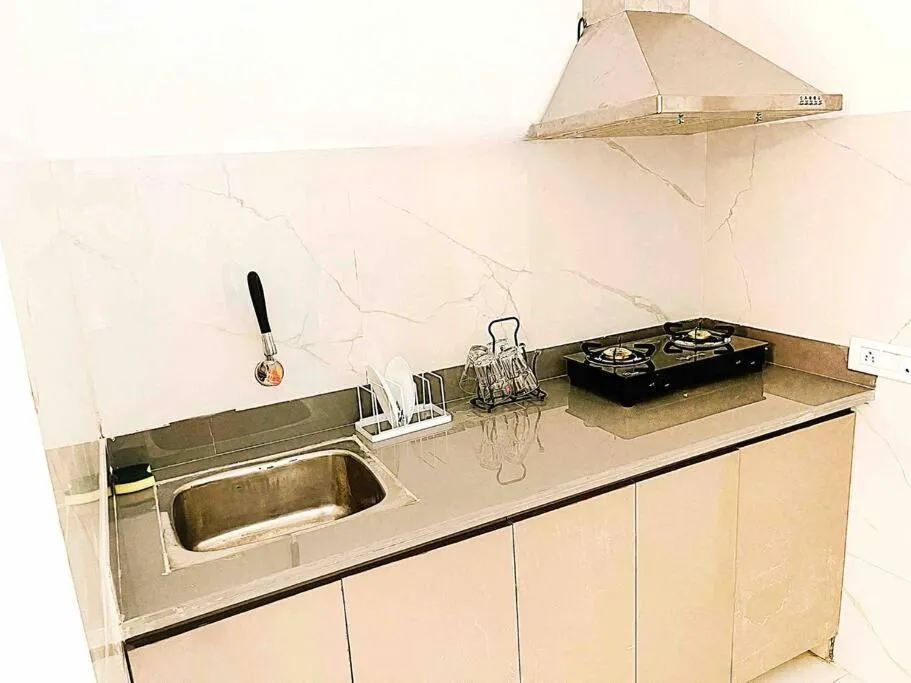 Image 2 of Near Airport Minimalistic Studio Apartment