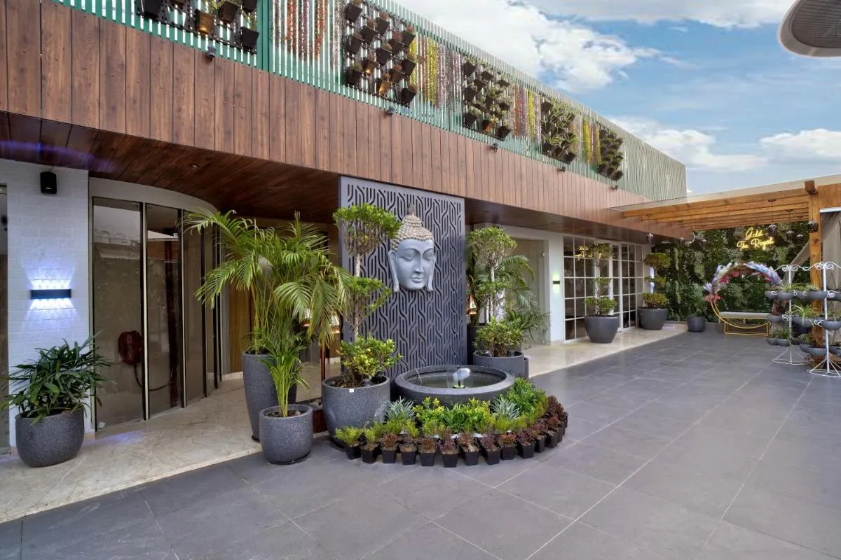 Image 5 of Newly Built Gold The Royal With Rooftop Restaurant – 2Mins Walk From New Delhi Rail Station & 5Mins from Connaught Place