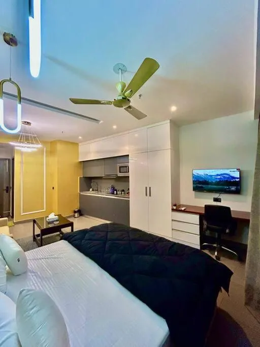 Image 2 of North india tallest building near airport