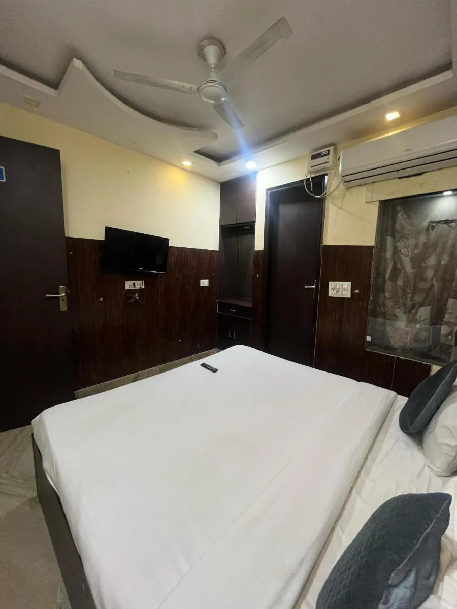 Image 4 of Relax Stay – Near Anand Vihar Railway Station
