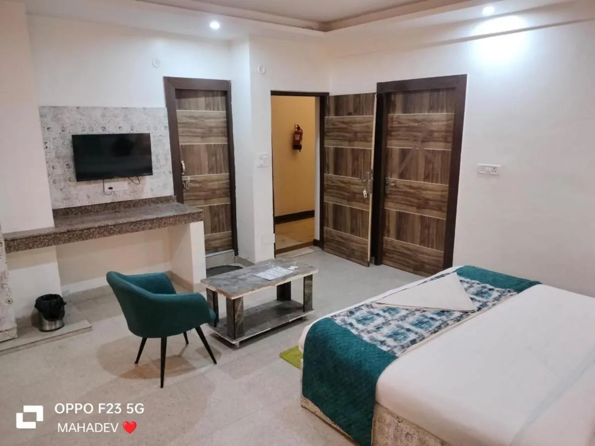 Image 2 of Room Sity At Airport