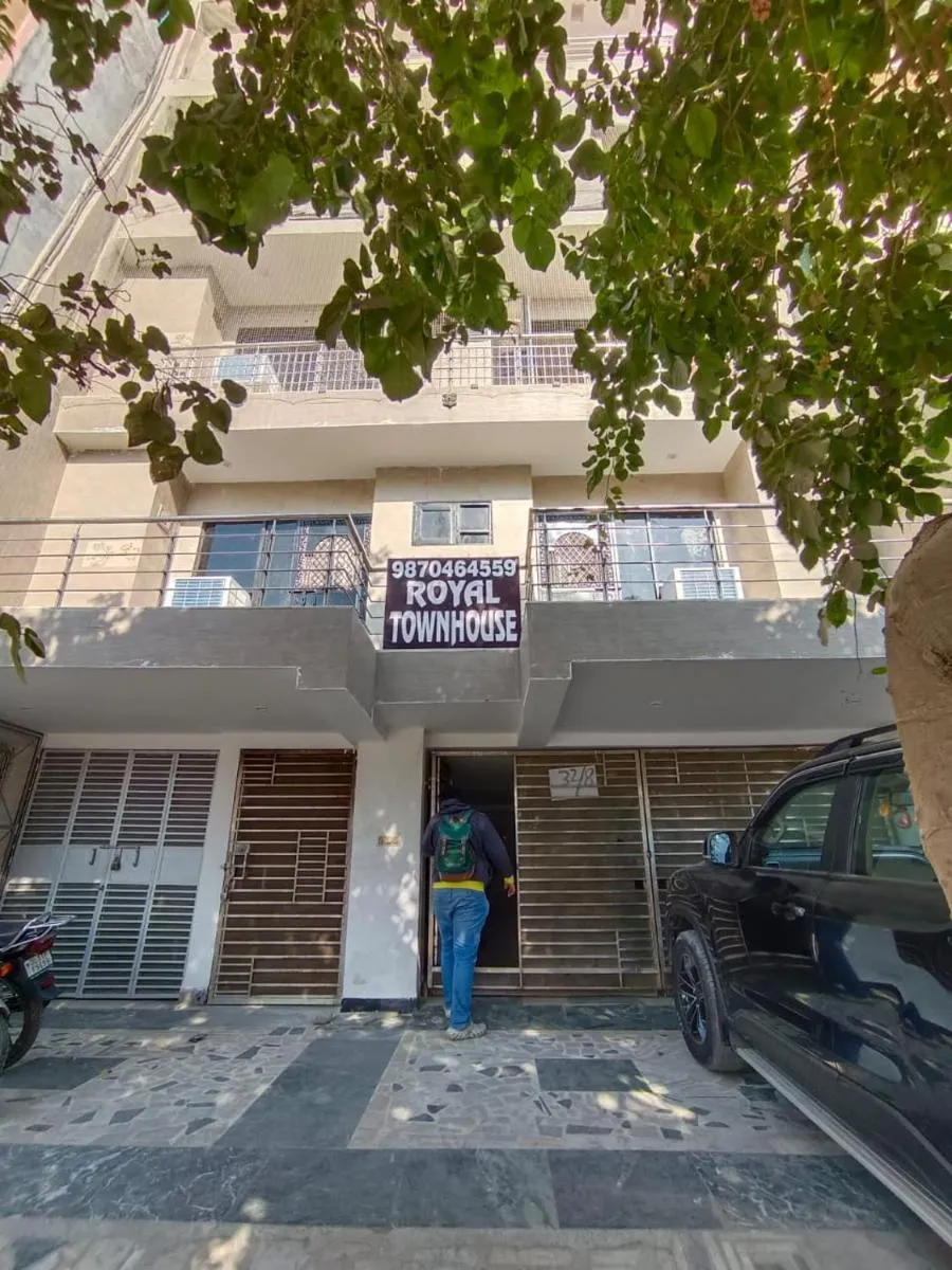 Image 3 of Royal Townhouse