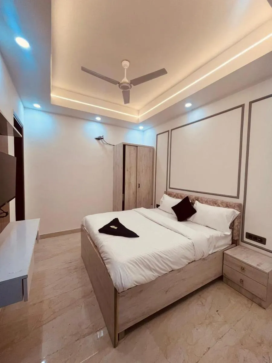 Image 4 of Royal Townhouse